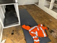 APPROX. 10ft X 12ft STEEL CLAD SINGLE ROOM CABIN   - 8