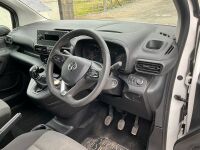 VAUXHALL COMBO 2300 L1 H1 1.5D 100PS SPORTIVE  - 22