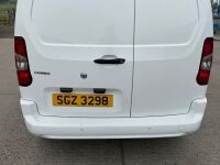 VAUXHALL COMBO 2300 L1 H1 1.5 TURBO D 100PS SPORTIVE - 13