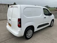 VAUXHALL COMBO 2300 L1 H1 1.5 TURBO D 100PS SPORTIVE - 16