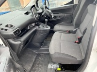 PEUGEOT PARTNER PROFESSIONAL 1000 1.5 BLUE HDI 100 - 7
