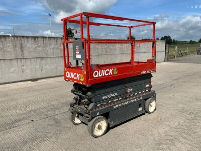 SKYJACK SJIII 3226 26FT BATTERY OPERATED SCISSOR LIFT