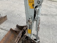 TAKEUCHI TB210R 1 TON MICRO DIGGER - 10