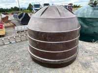 APPROX. 2200lt BEEHIVE PLASTIC OIL TANK