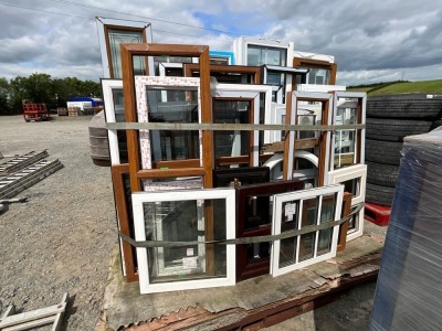 METAL STILLAGE TO INC. ASSORTED PVC WINDOWS