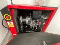 APPROX 12ft x 7ft BOSS CABINS SINGLE AXLE ANTI VANDAL WELFARE UNIT - 12