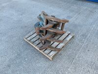 7 TYNE GRAPPLE TO SUIT 13 TON MACHINE - 3