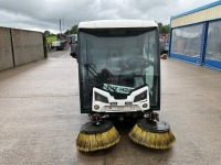 JOHNSTON 4 TON DIESEL ROAD SWEEPER - 8