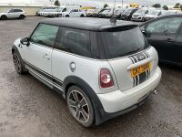 MINI COOPER 1.6 D - 7