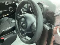 MINI COOPER 1.6 D - 15