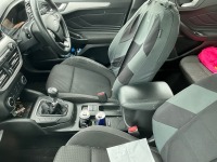 FORD FOCUS ZETEC 1.5 TDCI ECOBLUE 120PS - 22