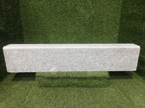 30No. UNUSED SILVER GRANITE KERBS 900mm x 100mm x 180mm