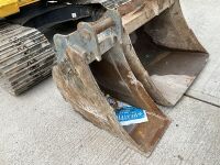 KOMATSU PC138US-11 14 TON ZERO TAIL EXCAVATOR - 39