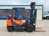 DOOSAN G25GP 2.5 TON GAS FORKLIFT - 6