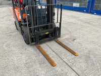 DOOSAN G25GP 2.5 TON GAS FORKLIFT - 9