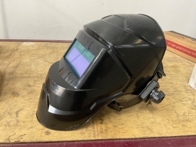 UNUSED WELDING HELMET