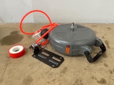 UNUSED 33ft AIR HOSE REEL 