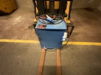 CATERPILLAR EP16NT BATTERY OPERATED FORKLIFT - 4