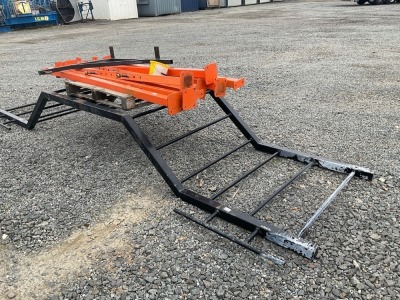 APPROX. 18ft X 4ft 7" METAL FITNESS RACK & LEGS