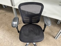 ERGONOMIC MESH 3 LEVER OPERATOR CHAIR WITH ADJUSTABLE ARMS - 2