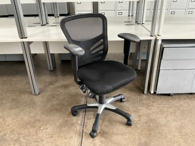 ERGONOMIC MESH 3 LEVER OPERATOR CHAIR WITH ADJUSTABLE ARMS