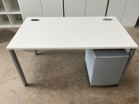 GOAL POST 1400X800mm RECTANGULAR OFFICE DESK & 4 DRAWER METAL PEDESTAL - 2