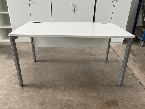 GOAL POST 1400X800mm RECTANGULAR OFFICE DESK