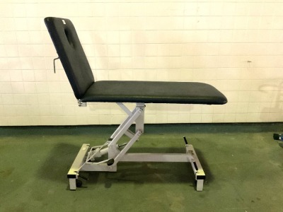 PLINTH HYDRAULIC 2 SECTION TREATMENT TABLE