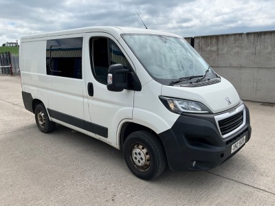 PEUGEOT BOXER 333 PROFESSIONAL L1 H1 2.0 BLUE HDI CREW VAN (WHITE) 
