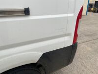 PEUGEOT BOXER PROFESSIONAL 335 L3 H2 2.2 BLUE HDI - 11