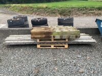 APPROX. 120m OF 4" D-RAIL & 13No. 1800mm 5" POSTS - 2