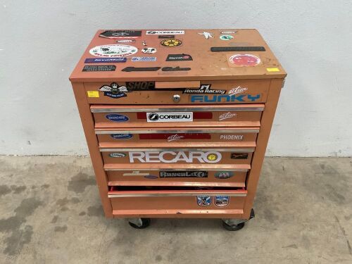 6 DRAWER MOBILE TOOL CHEST C/W CONTENTS