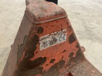  2500KG PALLET TRUCK - 4