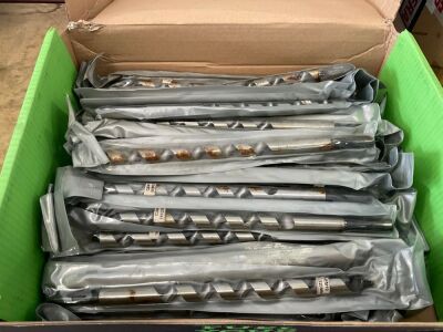 LARGE QUANTITY OF ASSORTED UNSED DRILL BITS