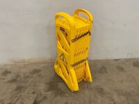 UNSUED RUBBERMAID SAFETY BARRIER