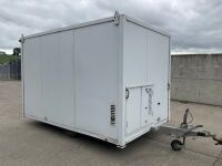 PORTAKABIN APPROX. 11ft 8" X 7ft 6" SINGLE AXLE TOWABLE WELFARE UNIT - 2