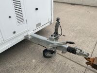 PORTAKABIN APPROX. 11ft 8" X 7ft 6" SINGLE AXLE TOWABLE WELFARE UNIT - 4