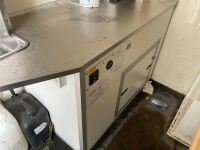 PORTAKABIN APPROX. 11ft 8" X 7ft 6" SINGLE AXLE TOWABLE WELFARE UNIT - 22