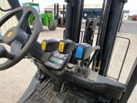 CLARK C18L 1.8 TON GAS FORKLIFT - 12