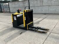 HYSTER LO1.0F 1 TON HIGH LIFT ELECTRIC PALLET TRUCK - 3