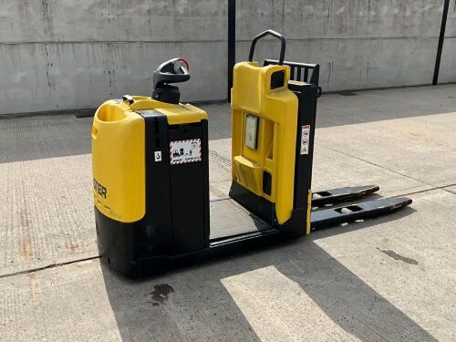 HYSTER LO1.0F 1 TON HIGH LIFT ELECTRIC PALLET TRUCK