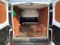 RENAULT TRAFIC LL30 BUSINESS ENERGY 2.0 DCI 120 - 16