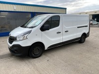RENAULT TRAFIC LL30 BUSINESS ENERGY 2.0 DCI 120 - 4