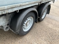 IFOR WILLIAMS APPROX. 8ft 6" x 5ft TWIN AXLE 2700KGS TIPPING TRAILER - 5