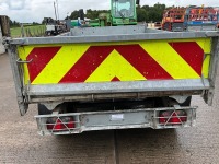 IFOR WILLIAMS APPROX. 8ft 6" x 5ft TWIN AXLE 2700KGS TIPPING TRAILER - 8