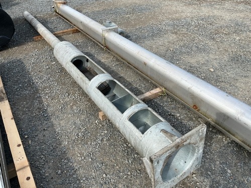 APPROX 4700m GALVANISED POST AND BASE 