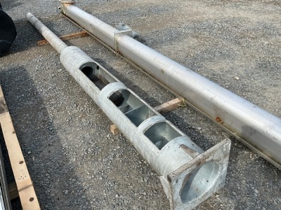 APPROX 4700m GALVANISED POST AND BASE 