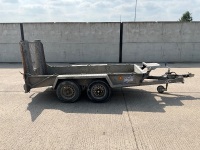 APPROX. 9ft x 4ft IFOR WILLIAMS GH94BT TWIN AXLE 2700kgs BEAVERTAIL PLANT TRAILER - 2