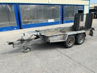 APPROX. 9ft x 4ft IFOR WILLIAMS GH94BT TWIN AXLE 2700kgs BEAVERTAIL PLANT TRAILER - 4