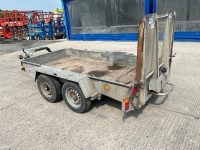 APPROX. 9ft x 4ft IFOR WILLIAMS GH94BT TWIN AXLE 2700kgs BEAVERTAIL PLANT TRAILER - 6